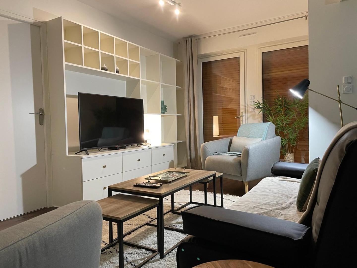 Apartamento Le Patio De La Reine Berthe - Parking Included Chartres Exterior foto